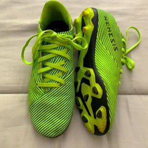 Adidas Youth/Adult Size 5 Soccer Cleats